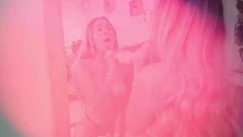 Snapshot of dina_ride chatting on 09.15.25 online show from 09.15.25