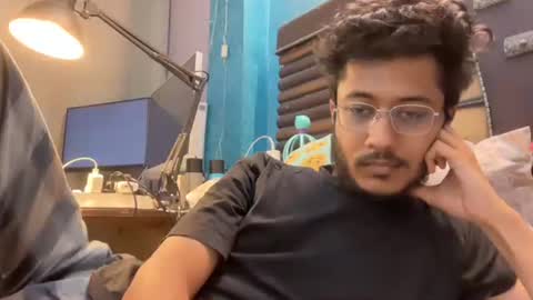 Snapshot of dinchain chatting on 03.17.26 Dinchain online show from 03.17.26