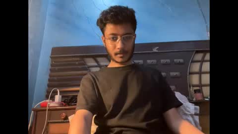 Snapshot of dinchain chatting on 04.17.26 Dinchain online show from 04.17.26