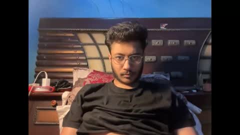 Snapshot of dinchain chatting on 04.18.26 Dinchain online show from 04.18.26