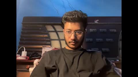 Snapshot of dinchain chatting on 04.18.26 Dinchain online show from 04.18.26