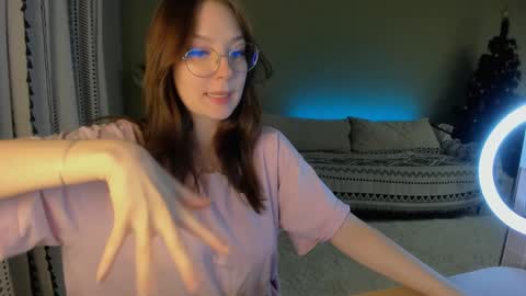 Snapshot of dinochka_ chatting on 12.14.24 Dina online show from 12.14.24