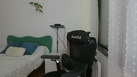 Anglica A online show from 03.31.26