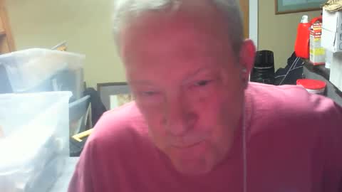 Snapshot of dirkpitt223 chatting on 12.04.24 DirtkPitt Fun guy working online show from 12.04.24