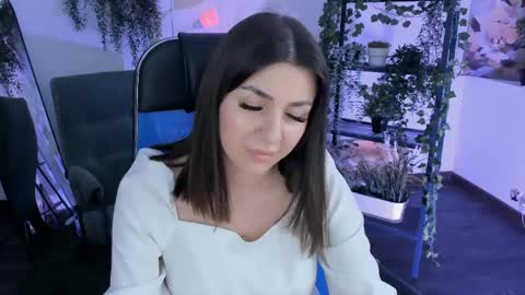 Snapshot of dirosee chatting on 05.07.26 Di online show from 05.07.26