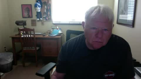 Snapshot of dirtrider195080438 chatting on 06.26.26 dirtrider195080438 online show from 06.26.26