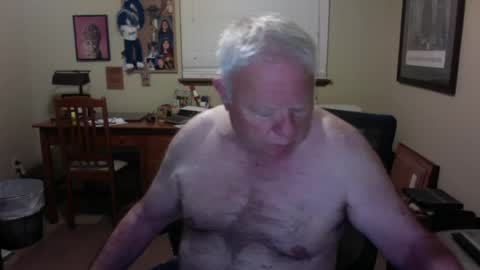 Snapshot of dirtrider195080438 chatting on 06.29.26 dirtrider195080438 online show from 06.29.26