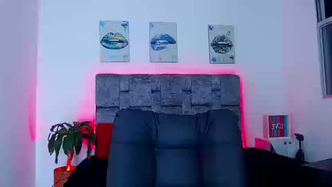 dirty model online show from 09.19.25