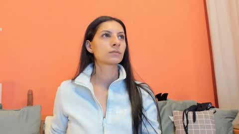 Snapshot of dirtybeya chatting on 12.02.25 Dirtybeya online show from 12.02.25