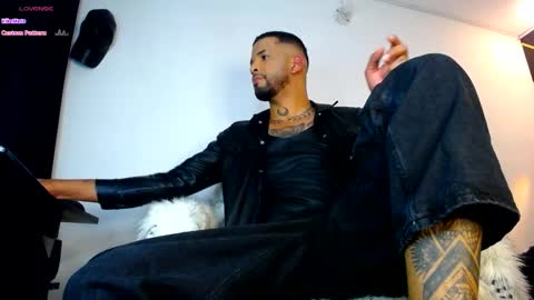 Snapshot of dirtybhot chatting on 10.08.25 I just want to be happy online show from 10.08.25