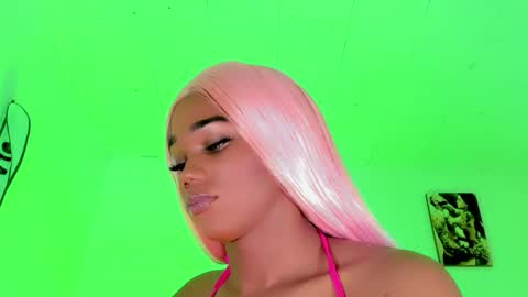 Snapshot of dirtygamesnaomy chatting on 10.07.25 Naomy online show from 10.07.25