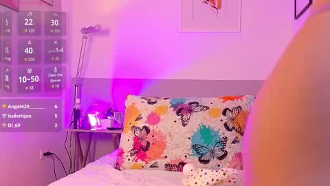 Snapshot of dirtylittleslutt_ chatting on 12.16.25 Nemesis online show from 12.16.25