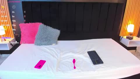 Soffie - Valentina - Yuya  Astro online show from 02.28.25