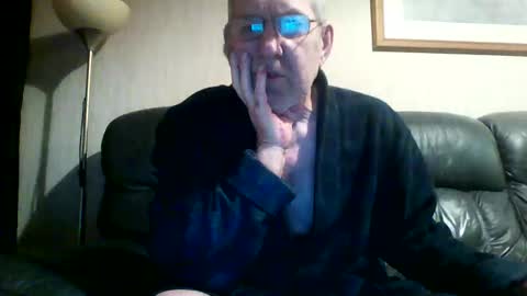 Snapshot of discovery63 chatting on 01.02.25 discovery63 online show from 01.02.25