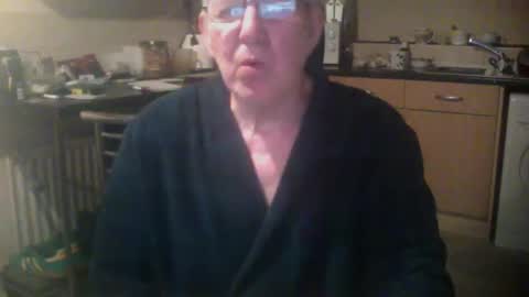 Snapshot of discovery63 chatting on 01.12.25 discovery63 online show from 01.12.25