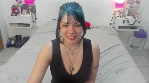 Lena online show from 10.17.25