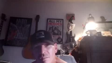 Snapshot of distinguisheddegenerate147 chatting on 10.22.25 distinguisheddegenerate147 online show from 10.22.25