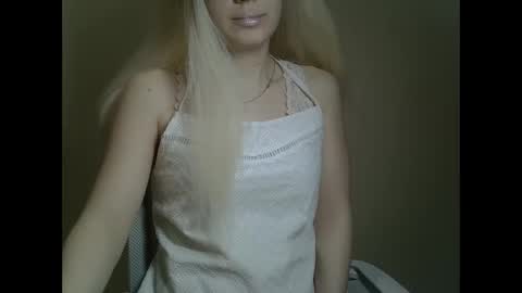 DitaMilton online show from 02.11.25