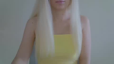 DitaMilton online show from 02.25.25