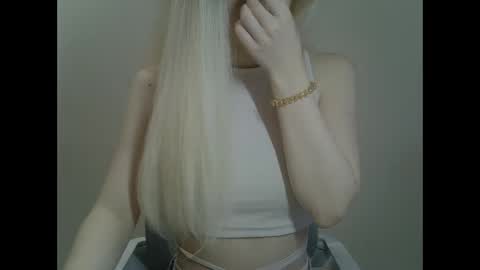 DitaMilton online show from 03.04.25