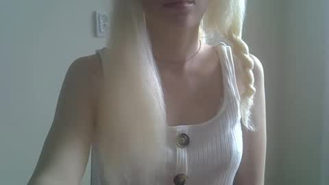 DitaMilton online show from 09.13.25