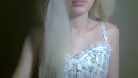 DitaMilton online show from 10.25.25