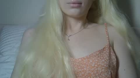 DitaMilton online show from 01.08.26