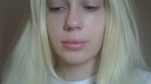 DitaMilton online show from 04.20.26