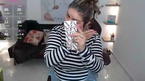 Snapshot of diva_milf chatting on 02.14.26 Diva online show from 02.14.26