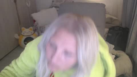 Snapshot of divineblond chatting on 04.29.26 Alexxa online show from 04.29.26