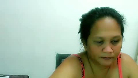 Snapshot of divinegrace10 chatting on 12.25.24     Divine Grace Close To Your Hear online show from 12.25.24