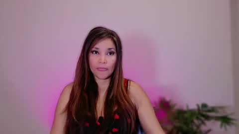 Snapshot of divinelynn chatting on 12.05.24 DivineLynn online show from 12.05.24