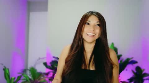 DivineLynn online show from 11.26.25