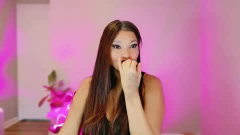 DivineLynn online show from 02.23.26