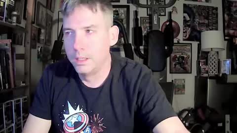 Snapshot of dix_handley_50 chatting on 12.31.24 dix_handley_50 online show from 12.31.24