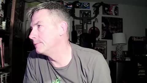 Snapshot of dix_handley_50 chatting on 02.13.25 dix_handley_50 online show from 02.13.25