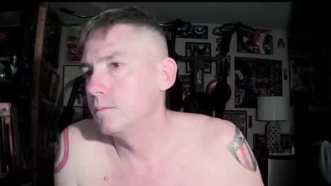 Snapshot of dix_handley_50 chatting on 10.01.25 dix_handley_50 online show from 10.01.25