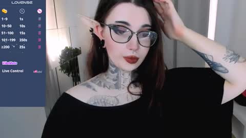 dixipixi_ online show from 09.11.25