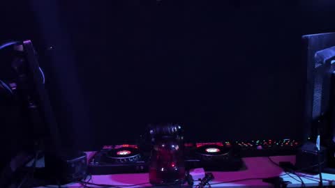 Adrian Arturo online show from 02.01.25