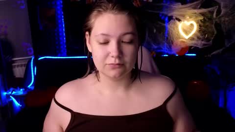 Jenia online show from 10.27.25