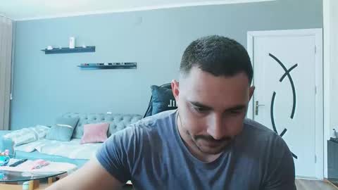 STR8 BOYv online show from 10.09.25