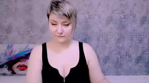 Snapshot of djullia chatting on 01.12.25 djullia online show from 01.12.25