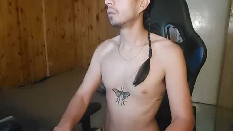 Snapshot of dmez chatting on 12.17.24 dmez online show from 12.17.24