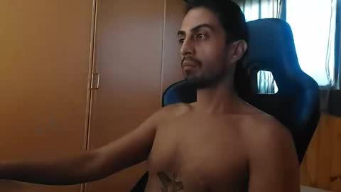 Snapshot of dmez chatting on 02.19.26 dmez online show from 02.19.26