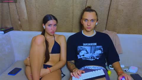 Snapshot of do_u_know_them chatting on 01.25.25 Kirahe  Mirashe online show from 01.25.25