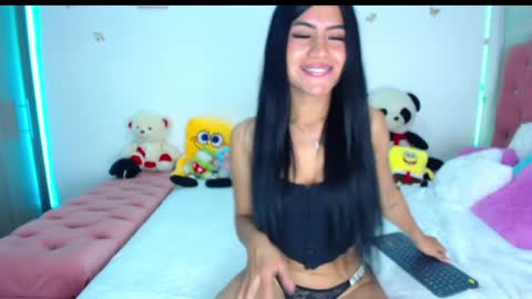 Snapshot of doe_sofi chatting on 01.02.25 sofi online show from 01.02.25