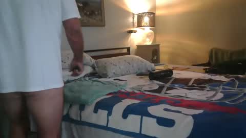 Snapshot of dogandpony1235456 chatting on 10.22.25 dogandpony1235456 online show from 10.22.25