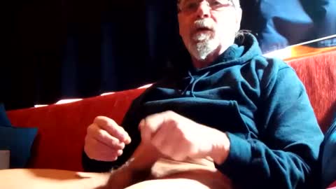 Snapshot of doghouseblue chatting on 12.15.24 doghouseblue online show from 12.15.24
