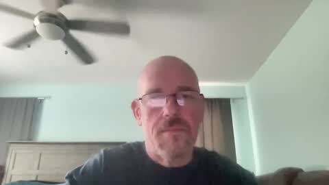 Snapshot of dolins chatting on 03.15.26 dolins online show from 03.15.26