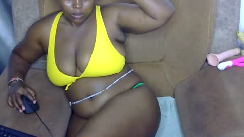 Snapshot of doll_9 chatting on 09.13.25 doll_9 online show from 09.13.25